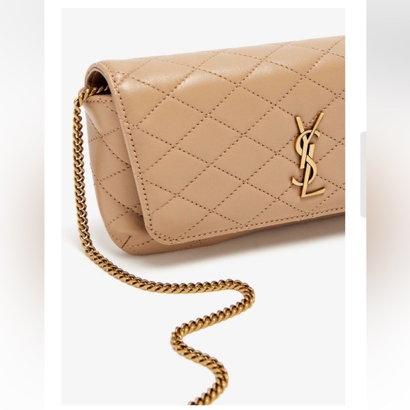 💥💥💥SOLD💥💥💥Yves Saint Laurent Beige Quilted Clutch with Gold Chain - Picture 6 of 15